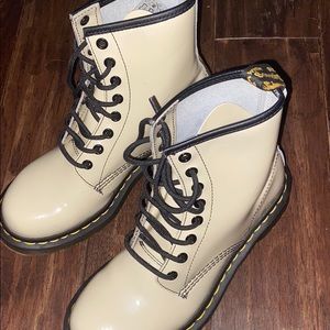 Beige/cream patent leather Dr. Marten boots